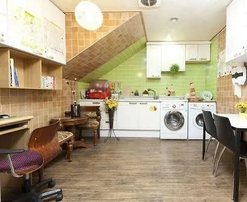 Elm Tree Guest House Myeongdong Seoul